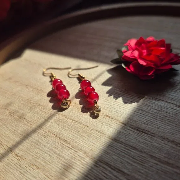 Handmade Short Red Bead Earrings - Picture 3 of 3